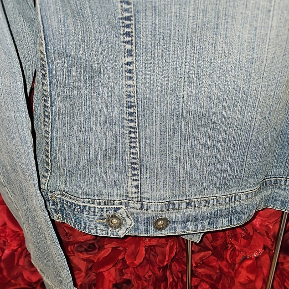 Hydraulic New Women's Light Blue Jean Jacket Size Medium NEVER WORN - Picture 6 of 8